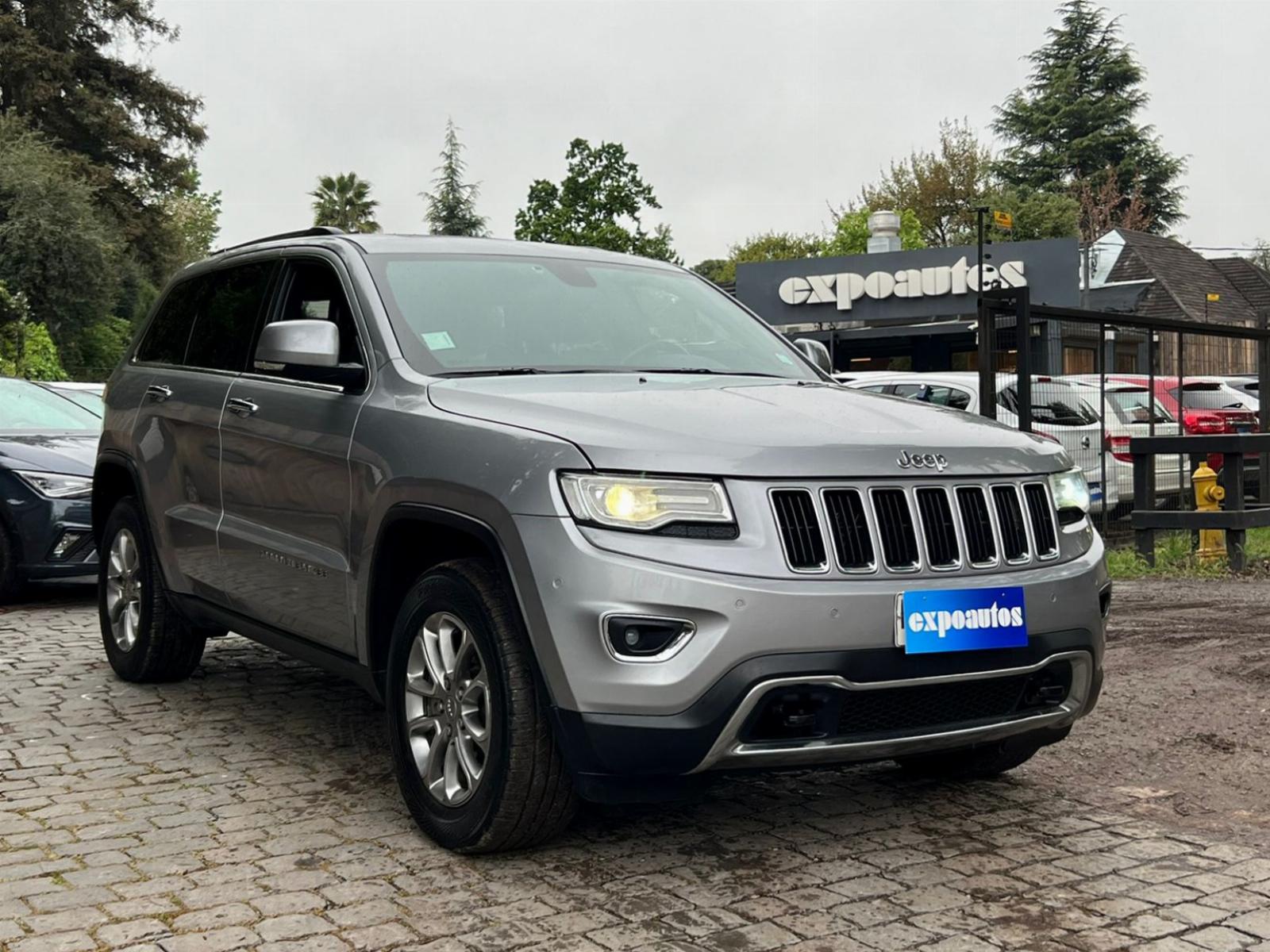 JEEP GRAND CHEROKEE LIMITED DIESEL 2016 MANTENIMIENTO EN LA MARCA - ExpoAutos