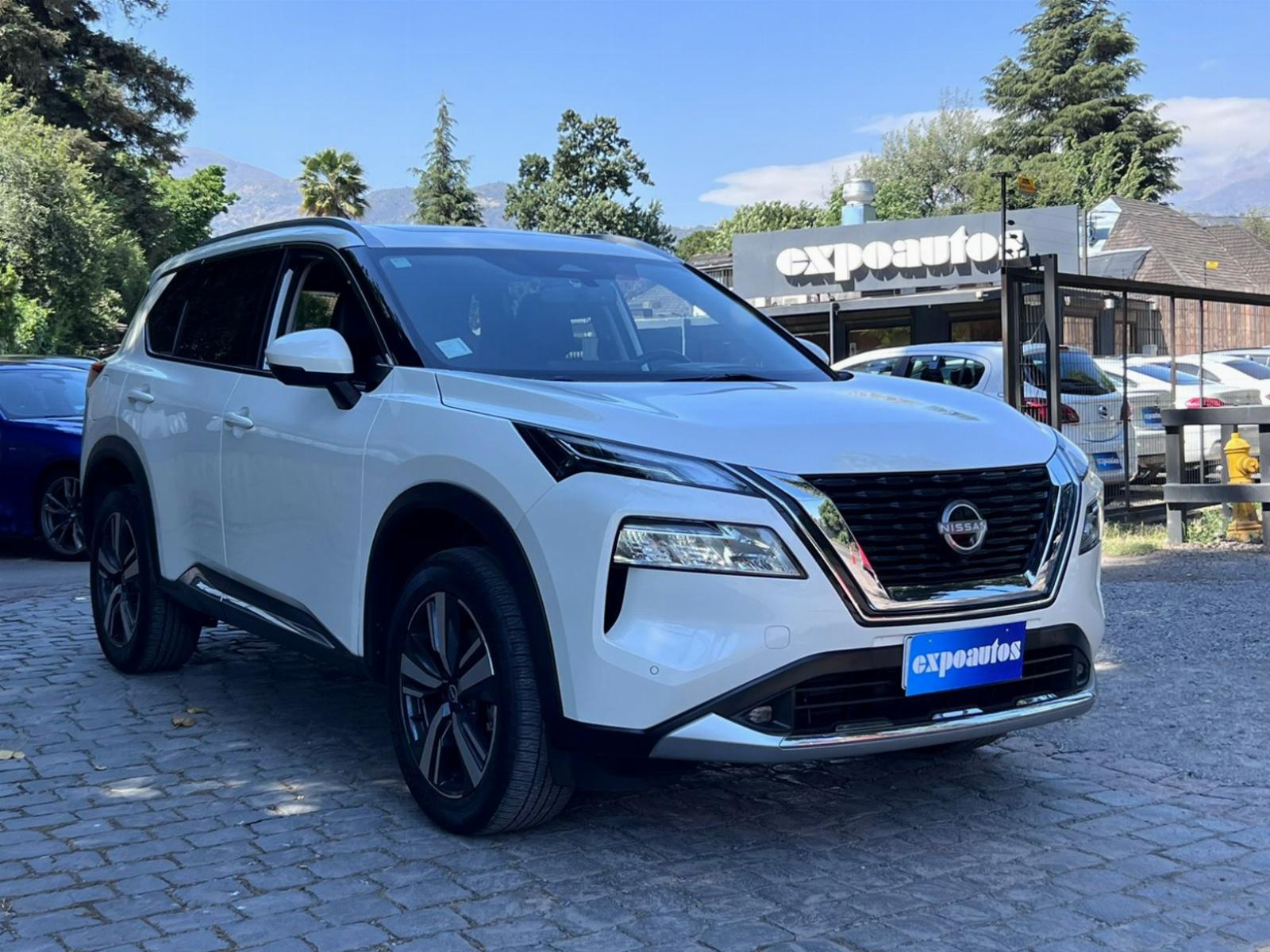 NISSAN X-TRAIL 2.5 CVT AWD UN DUEÑO 2023 MANTENIMIENTO PRE PAGADO - ExpoAutos