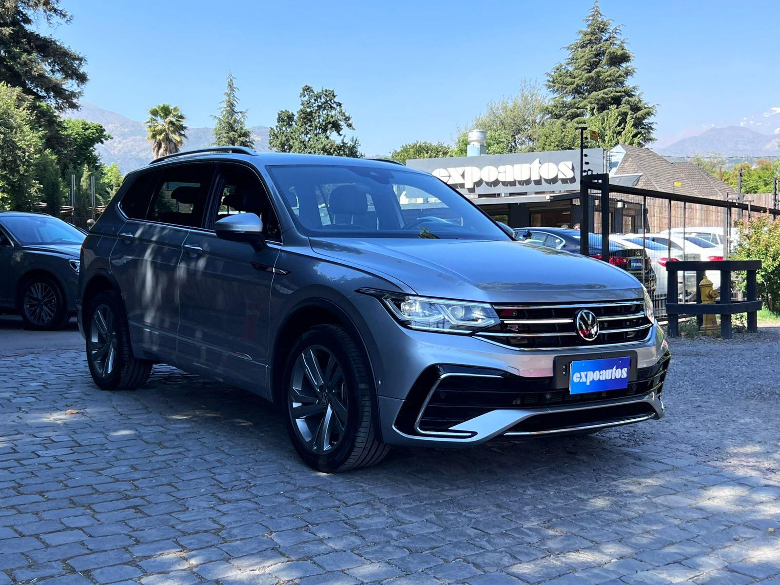 VOLKSWAGEN TIGUAN R SPORT 4MOTION 2.0 DSG 2023 TRES CORRIDAS DE ASIENTOS  - ExpoAutos