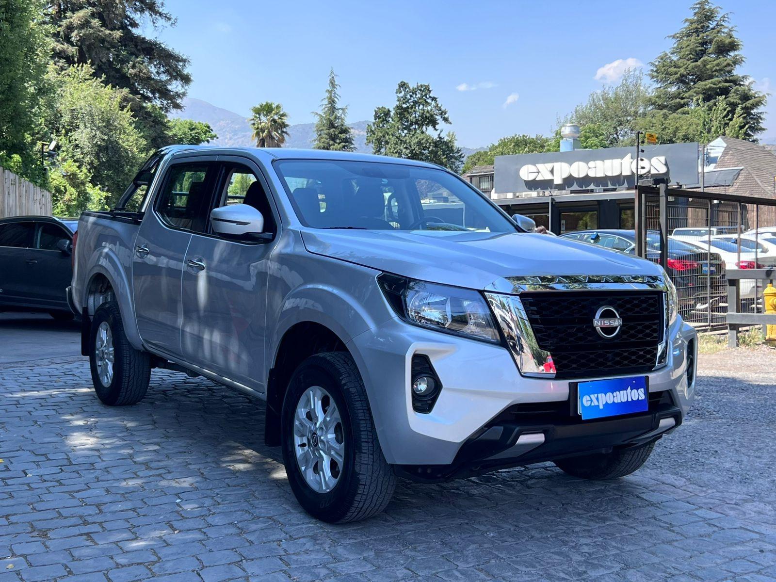 NISSAN NAVARA XE 2.3 DIESEL D CAB 2023 GARANTÍA DE FÁBRICA VIGENTE UN DUEÑO - FULL MOTOR