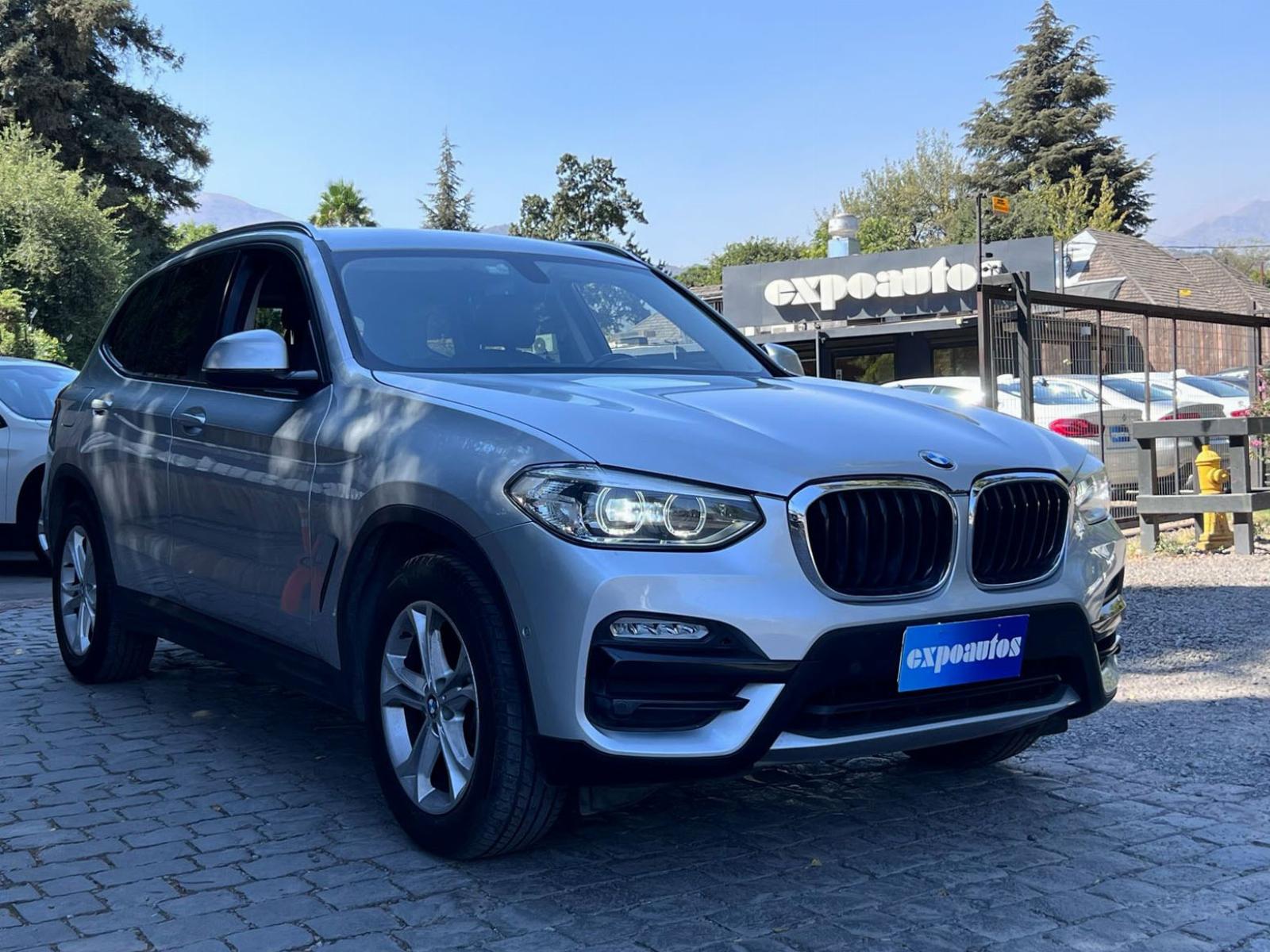 BMW X3 20D XDRIVE 2019 MANTENIMIENTO AL DÍA - ExpoAutos