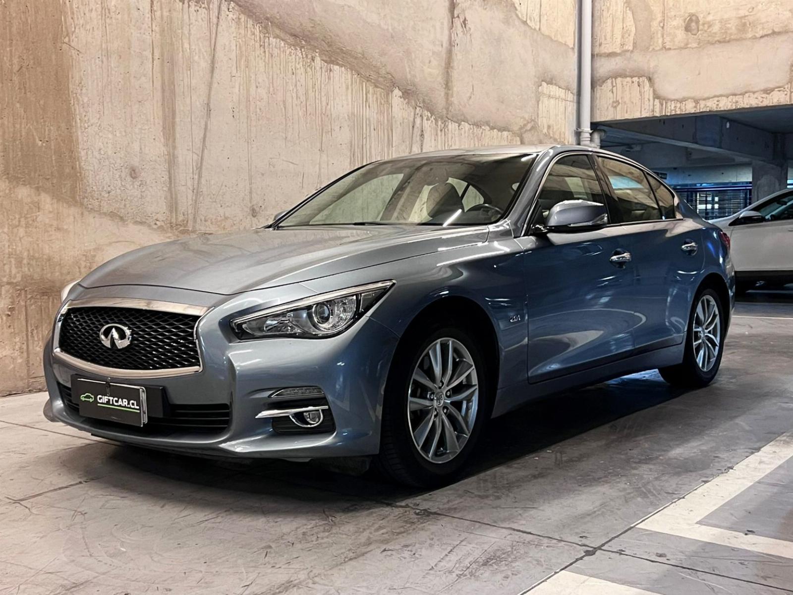 INFINITI Q50 2.0 TURBO 2015 MANTENIMIENTO AL DÍA  - GiftCar