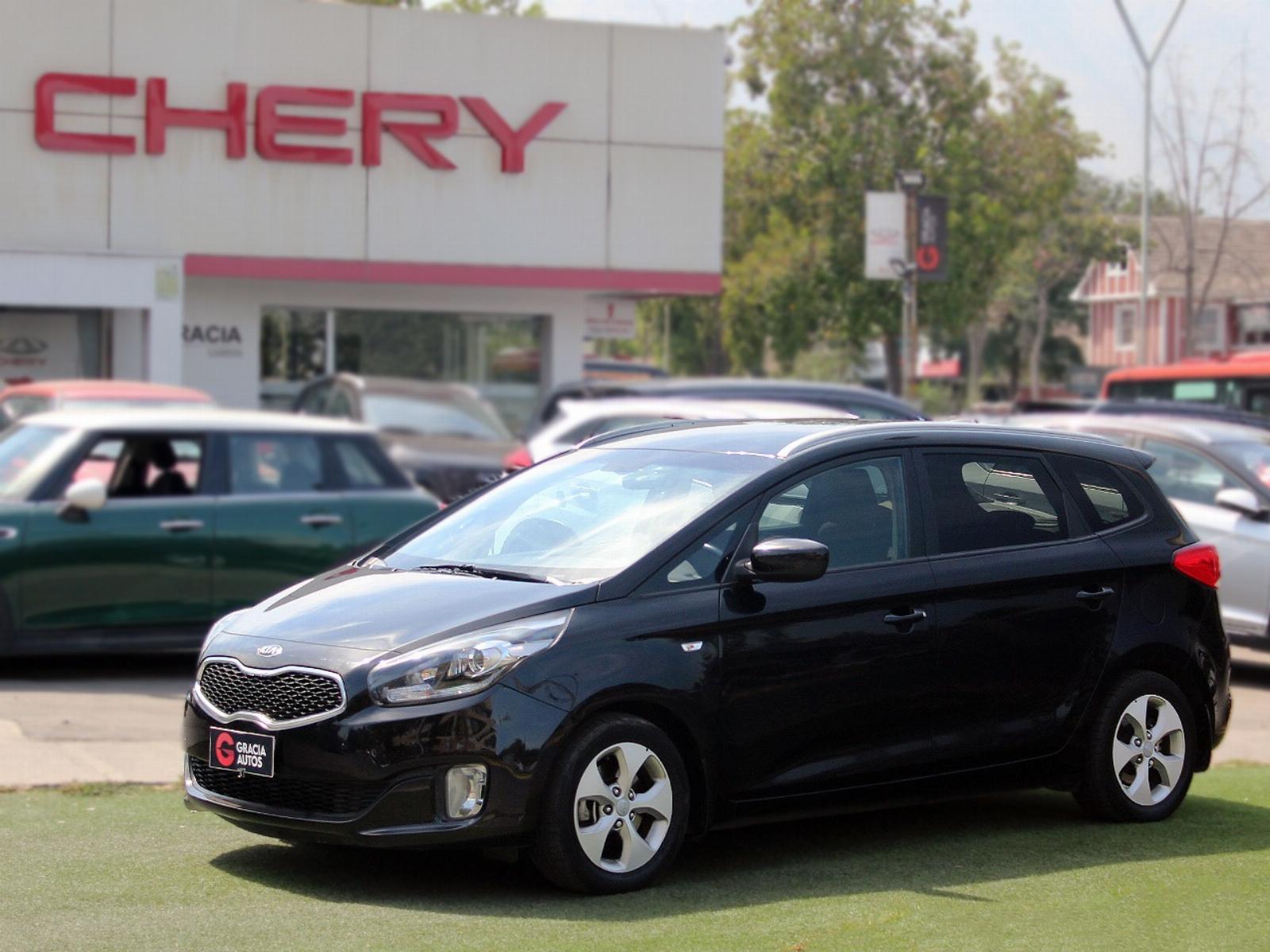 KIA CARENS EX GSL 2.0 AT 7P 2015  - GRACIA AUTOS