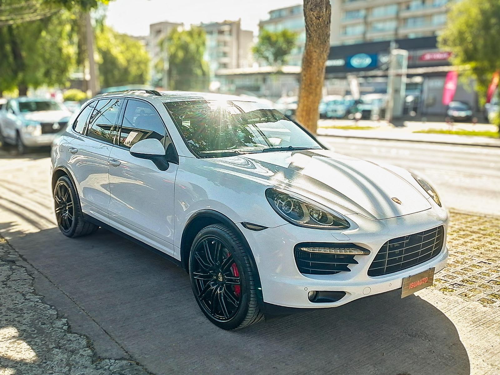 PORSCHE CAYENNE Turbo E2 4.8 Aut 2014 Techo panorámico , Recibo vehiculo  - 