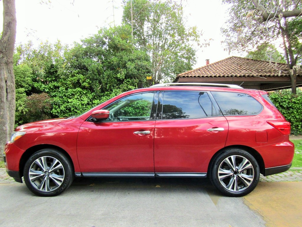 NISSAN PATHFINDER Advance 3.5 Aut. 2018 3 corridas, sunroof panorámico, cuero - JULIO INFANTE