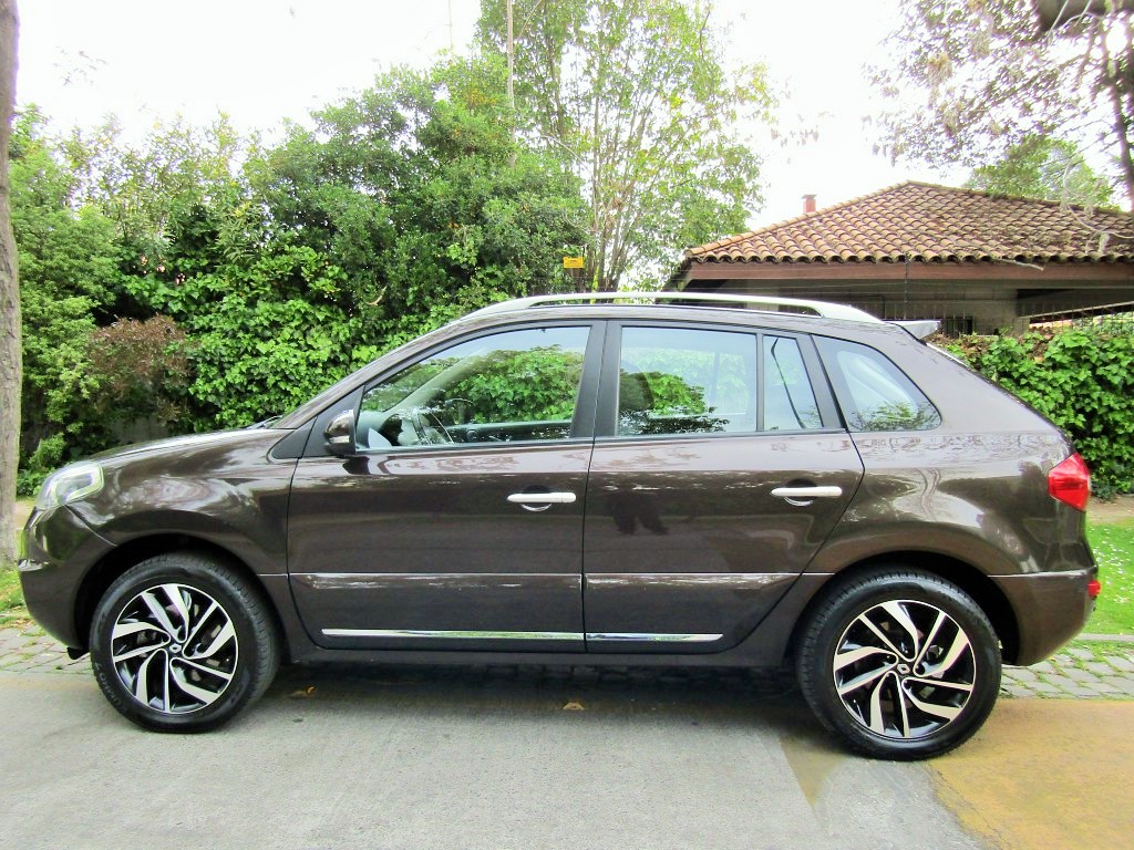 RENAULT KOLEOS Dynamique 4x4 2016 2.5 automatico. 1 dueño poco uso.  - 