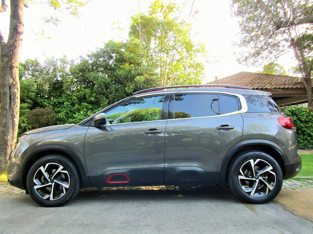 CITROËN C5 Aircross 1.6 Autom.  2021 cuero, paddlel, 1 dueño. Mantenciones. como nuevo. - JULIO INFANTE