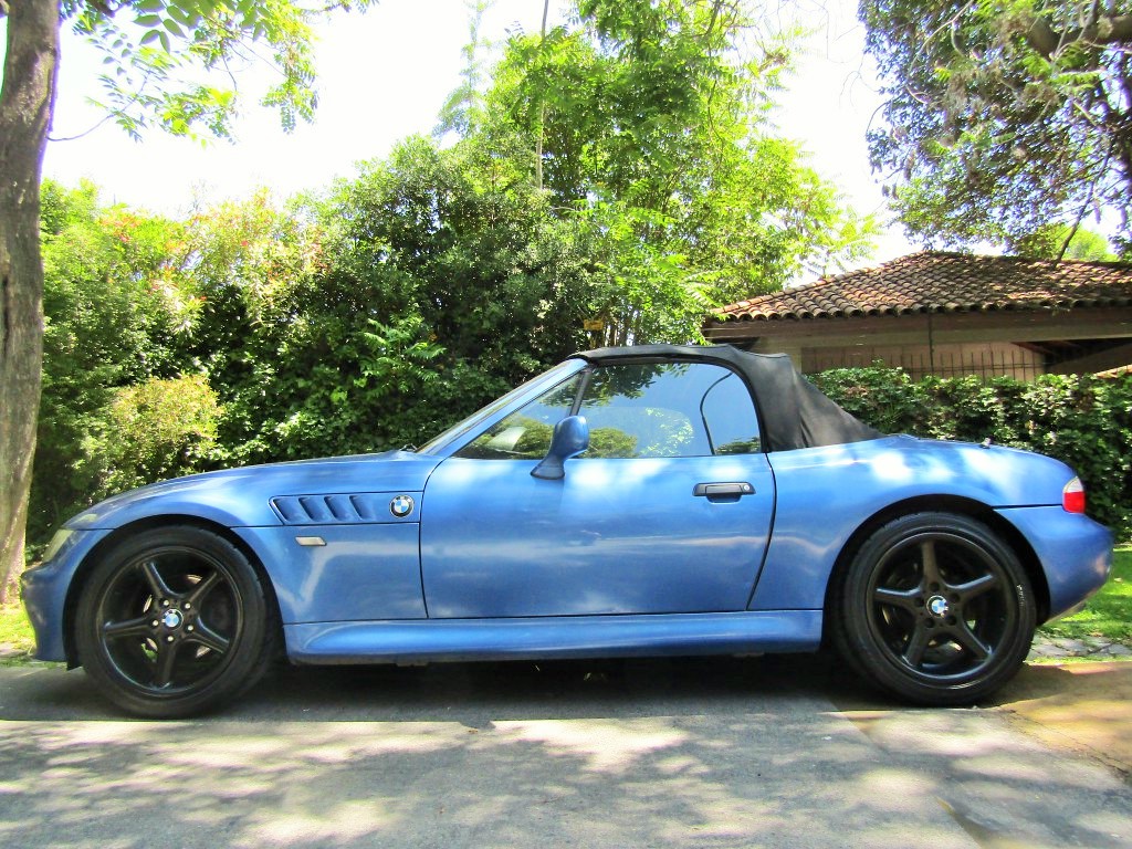 BMW Z3 1.9 convertible  1999 cuero.  mecánico. Poco uso.  - JULIO INFANTE