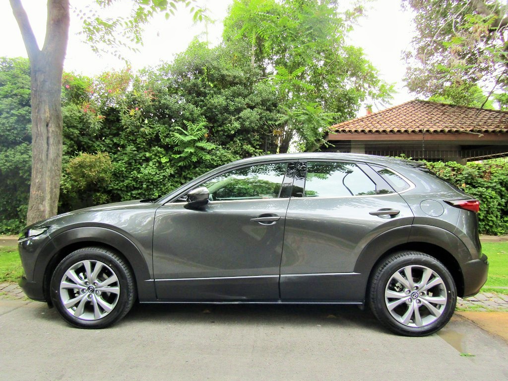 MAZDA CX-30 CX30 2023 2wd Skyactive AT 7G. como nuevo.  - 