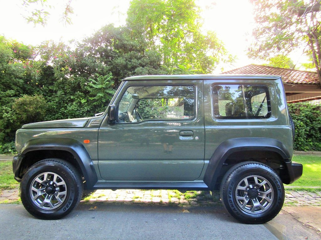 SUZUKI 924 JIMNY GLX 4X4 2019 1 Dueña. 11 mil km.  - JULIO INFANTE