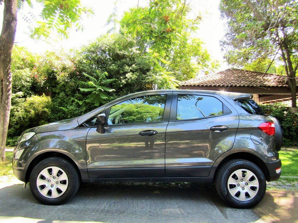 FORD ECOSPORT S 1.5L mecanico   2020 1 dueña. como nuevo. 43 mil km.  - JULIO INFANTE