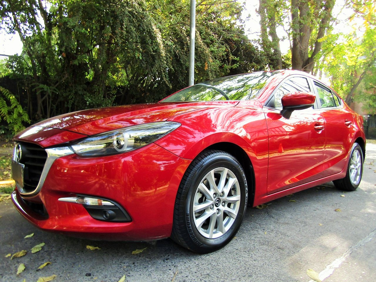 MAZDA 3 New 3 2.0 Sedan Aut. Titronic 2019 1 dueño. camara pantralla, kyless go. - FULL MOTOR