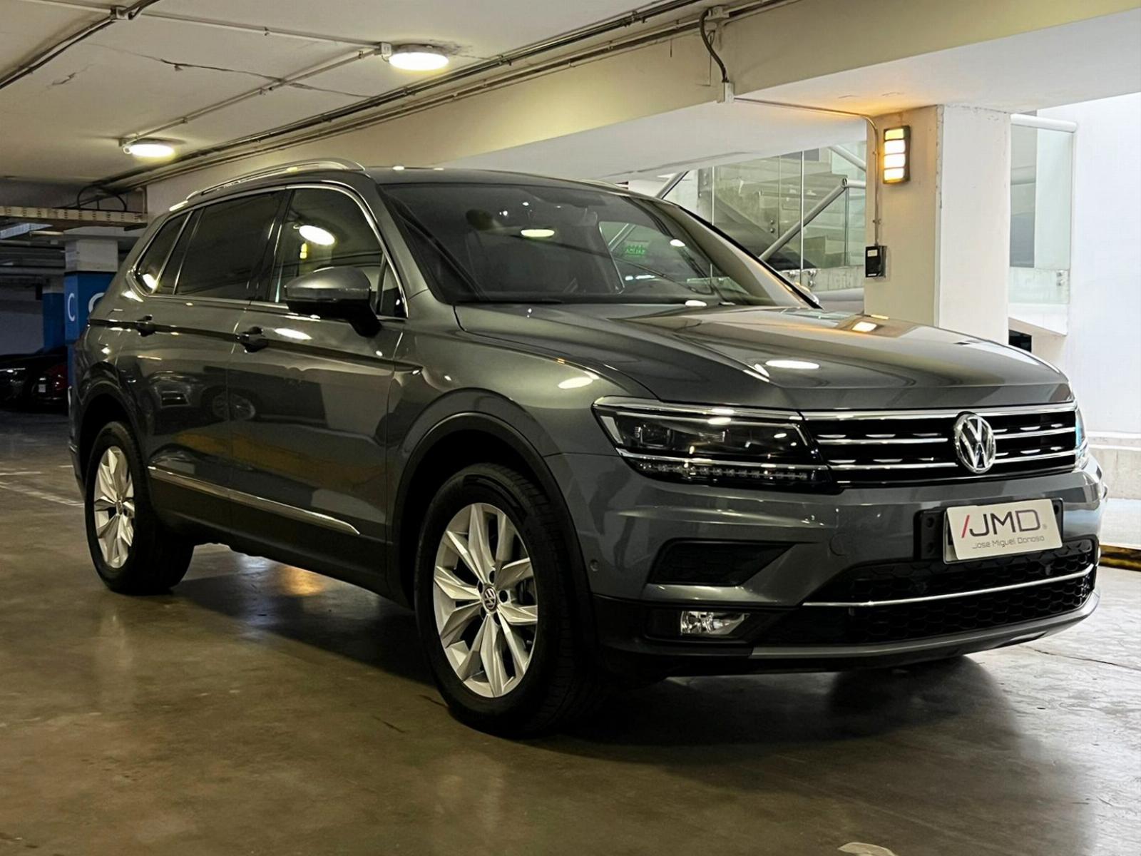 VOLKSWAGEN TIGUAN LIMITED 2.0 2019 TRES CORRIDAS DE ASIENTOS 4x4 - JMD AUTOS