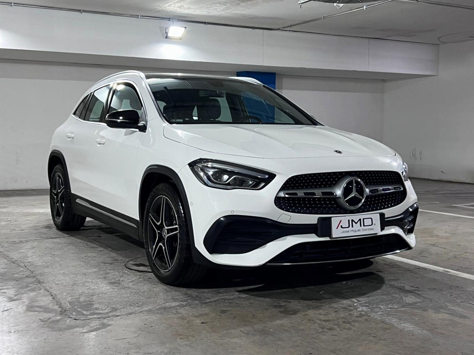 MERCEDES-BENZ GLA 220 DIESEL 4MATIC 2023 UN DUEÑO MANTENIMIENTO AL DÍA - JMD AUTOS