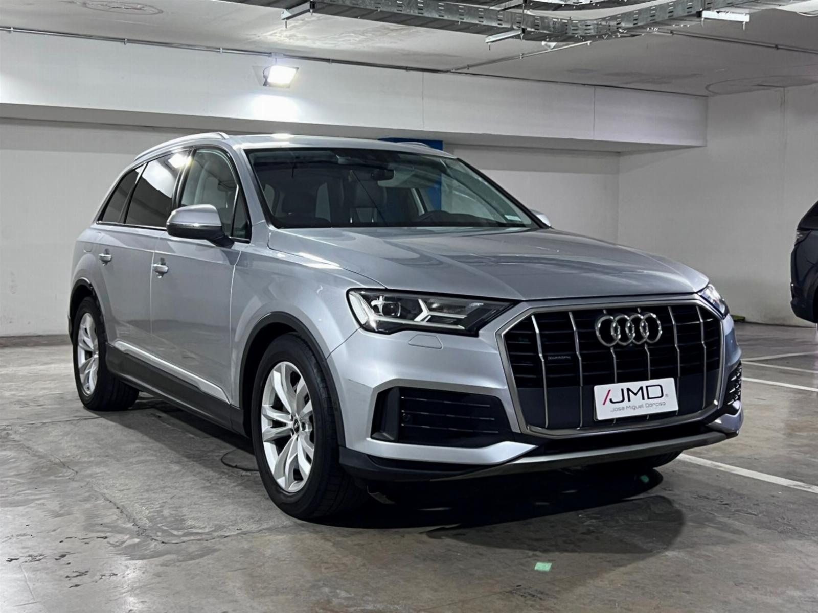 AUDI Q7 45 TFSI 2022 TRES CORRIDAS DE ASIENTOS  - JMD AUTOS