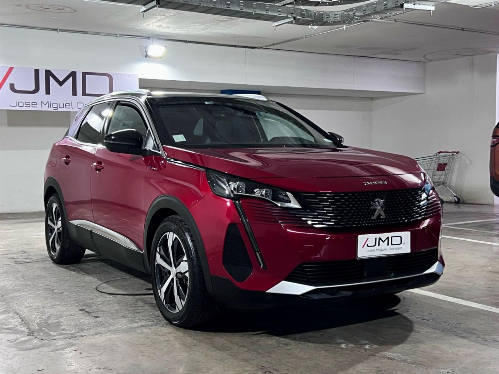 PEUGEOT 3008 GT HYBRID 300 4X4  2023 MANTENIMIENTO EN LA MARCA UN DUEÑO - JMD AUTOS