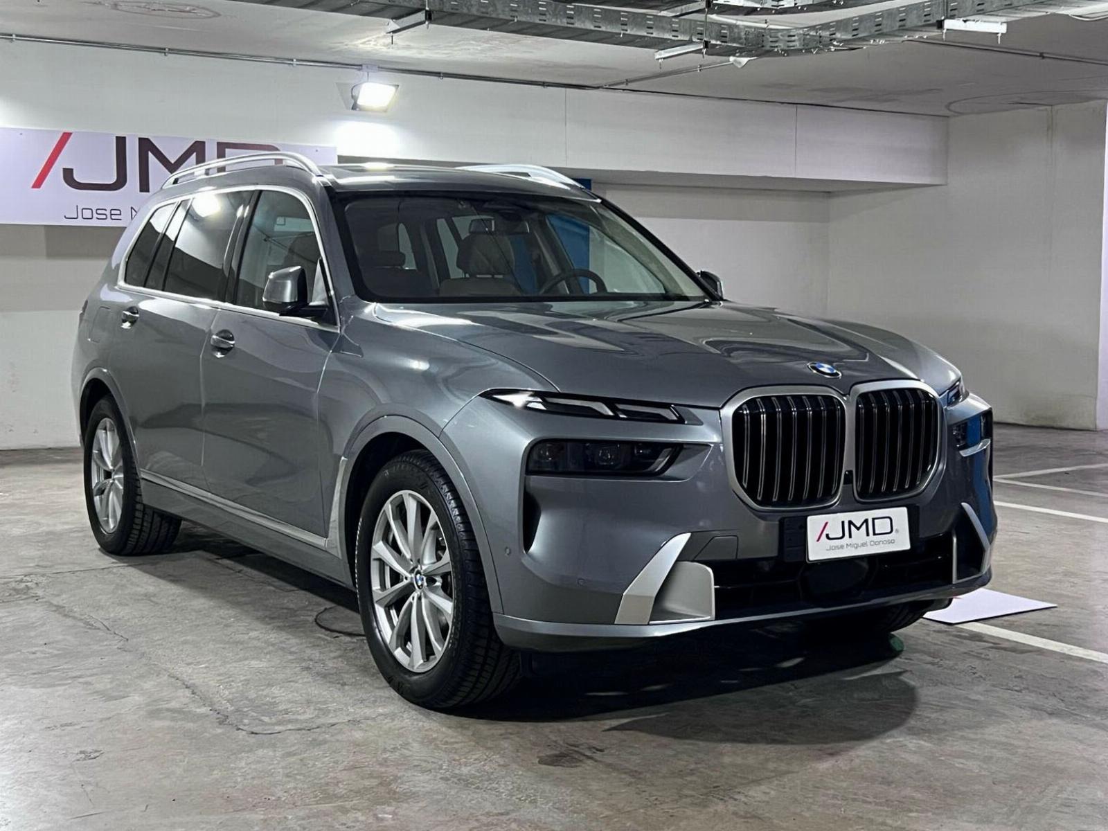 BMW X7 40i EXECUTIVE 2024 TRES CORRIDAS DE ASIENTOS - JMD AUTOS