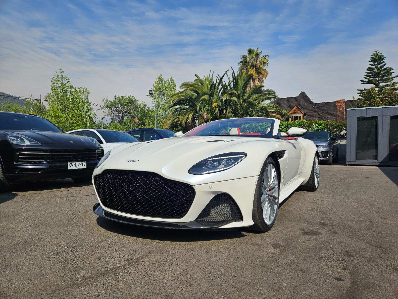 ASTON MARTIN DBS VOLANTE SUPERLEGGERA 2022 V12 5.2L (725 HP) - FULL MOTOR