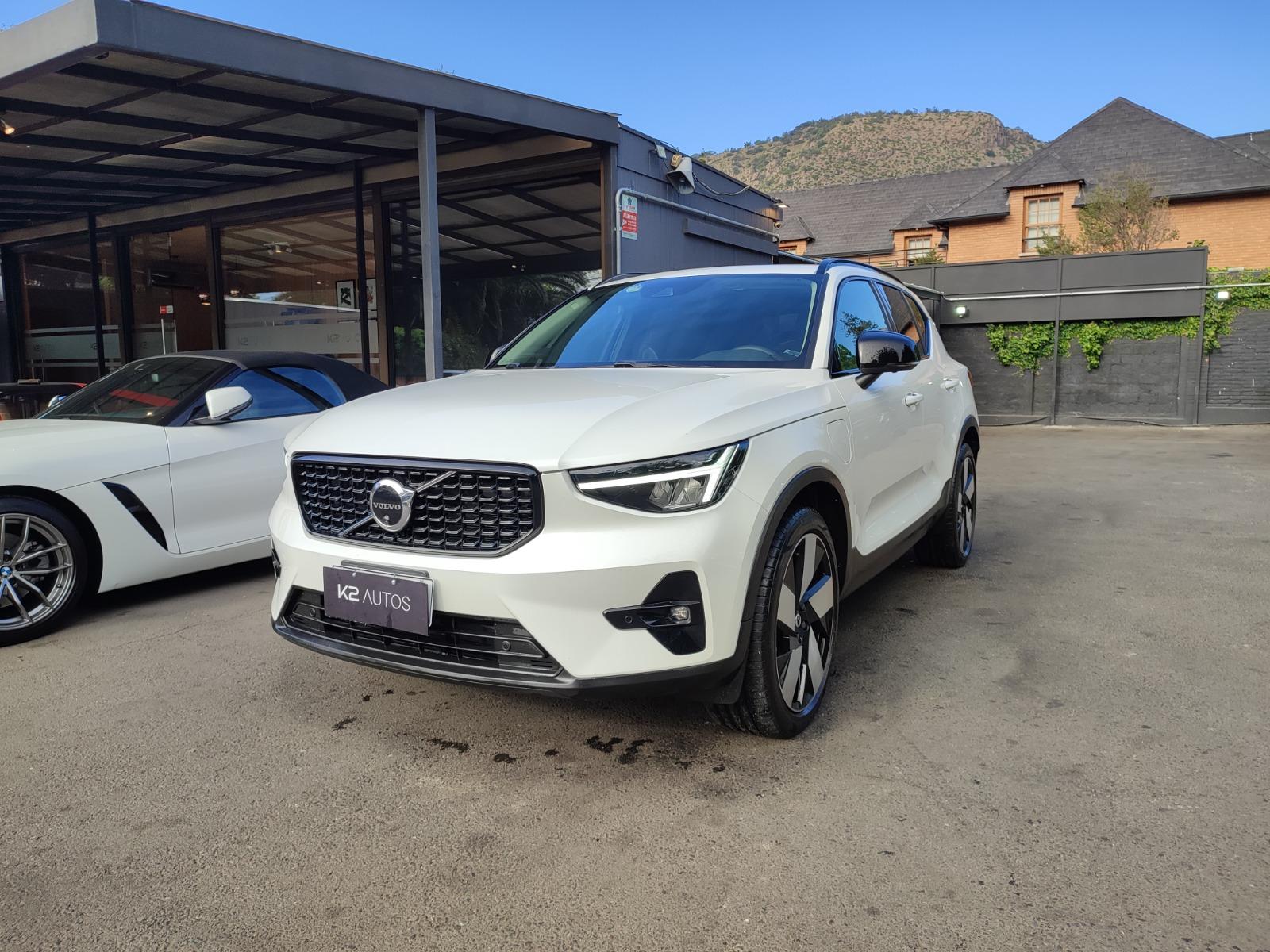 VOLVO XC40 T5 RECHARGE ULTIMATE 2023 HIBRIDO ENCHUFABLE, IMPECABLE - K2 AUTOS