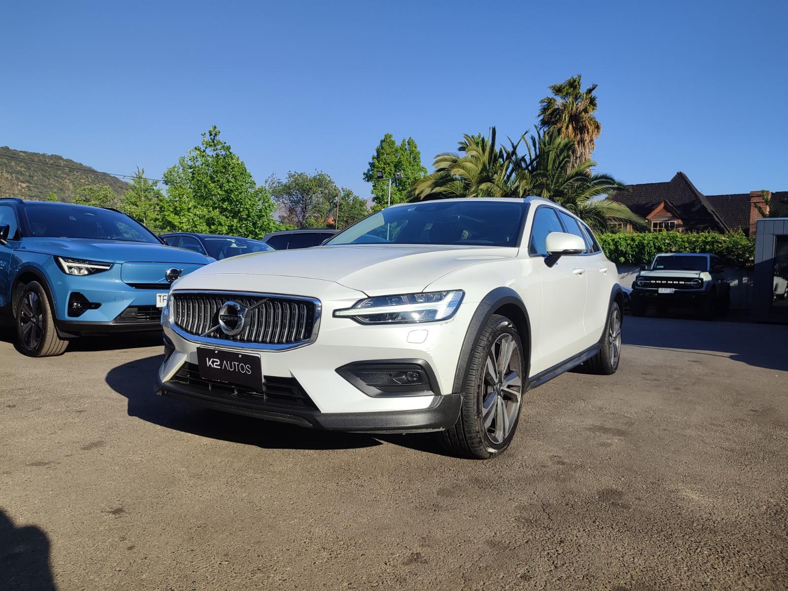 VOLVO V60 CROSS COUNTRY T5 2.0 AWD 2021 MANTENCIONES AL DIA - K2 AUTOS