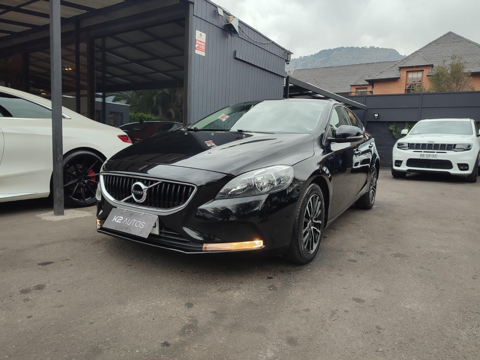 VOLVO V40 T3 1.5 MOMENTUM 2019 MANTENCIONES AL DIA - K2 AUTOS