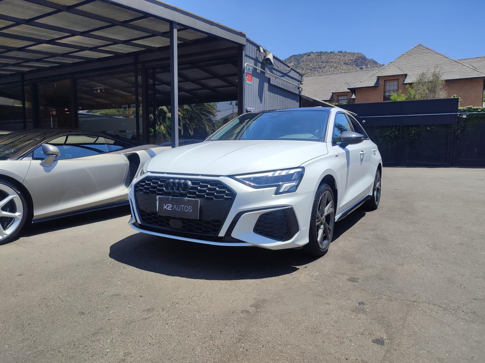 AUDI A3 SEDAN 35 TFSI STRONIC SLINE 2024 TODO AL DIA, POCO KM - K2 AUTOS