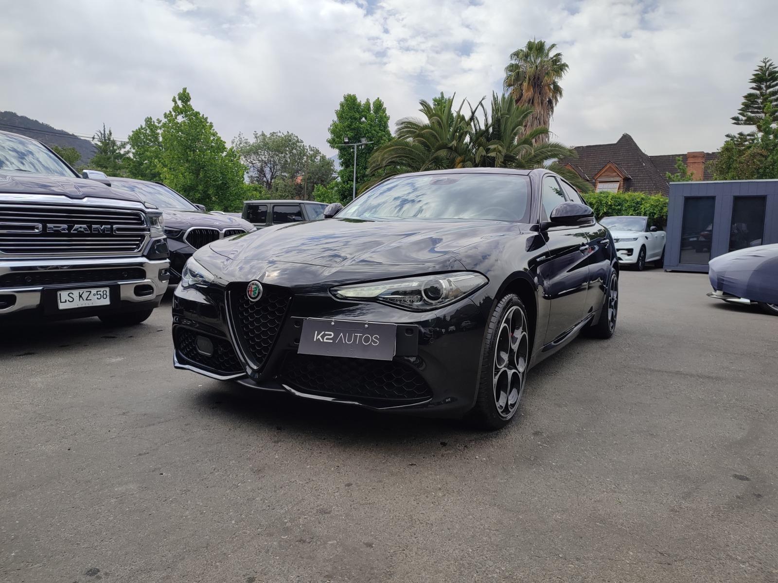 ALFA ROMEO GIULIA VELOCE 2.0 TURBO 280 HP 2023 COMO NUEVO, POCO KM - FULL MOTOR