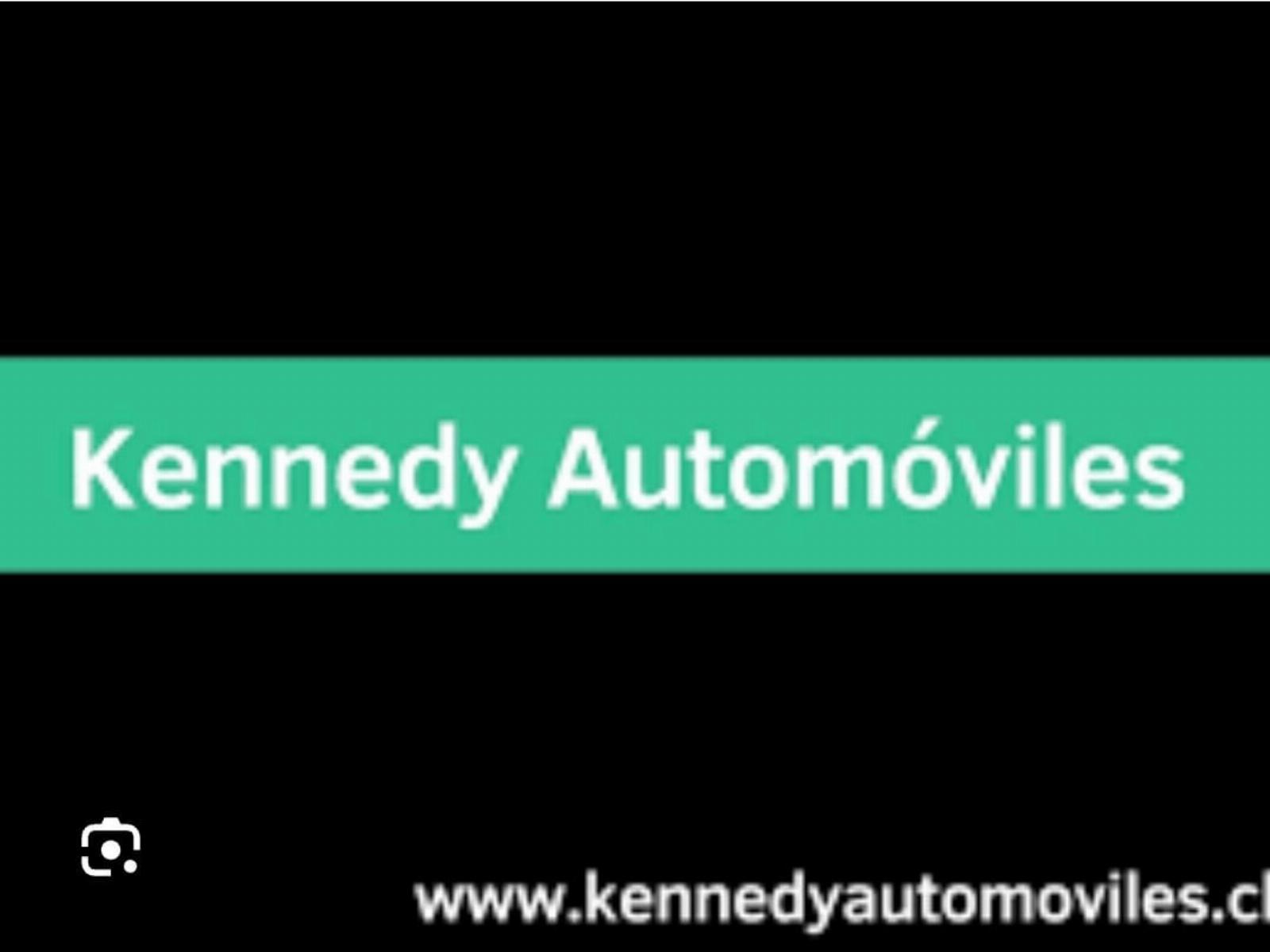 MERCEDES-BENZ C180 1.6 C 180 Auto 2015 Excelente estado. Oportunidad - KENNEDY AUTOMOVILES