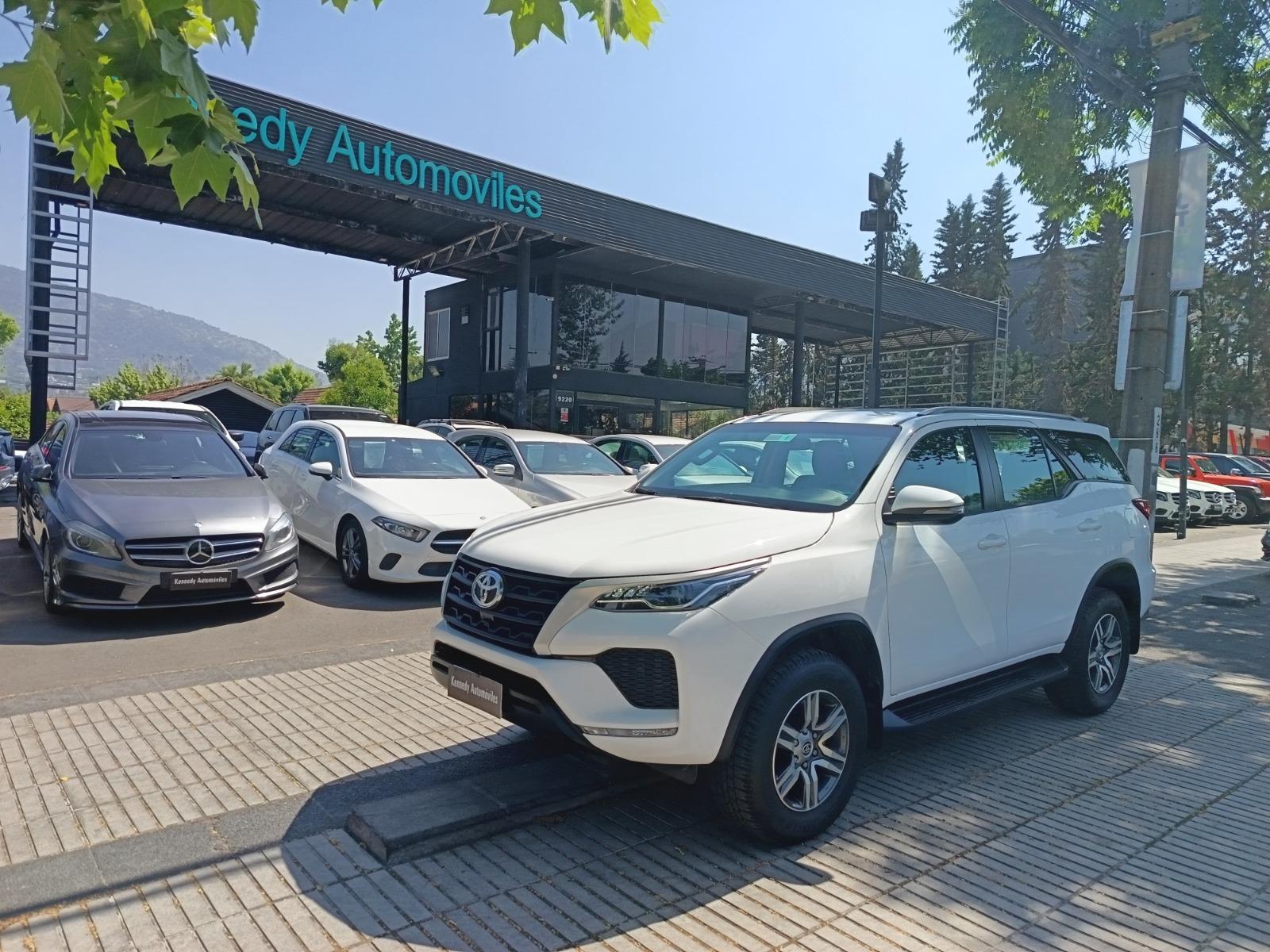 TOYOTA FORTUNER 2.7 Auto SR5 2022 Excelente Estado. Unico dueño. - KENNEDY AUTOMOVILES