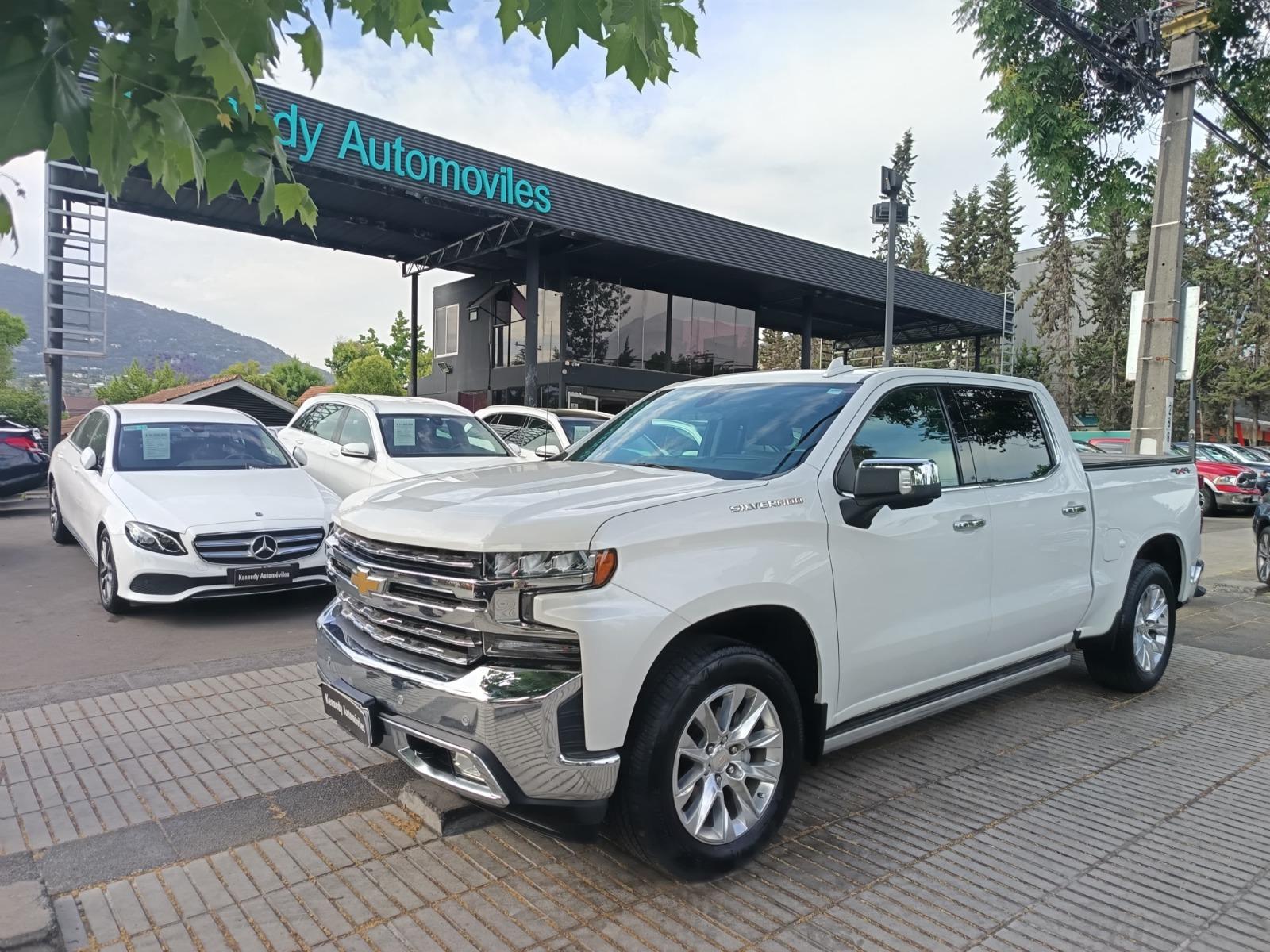 CHEVROLET SILVERADO 5.3 Auto LTZ DC 4WD 2021 Excelente estado. Oportunidad - KENNEDY AUTOMOVILES