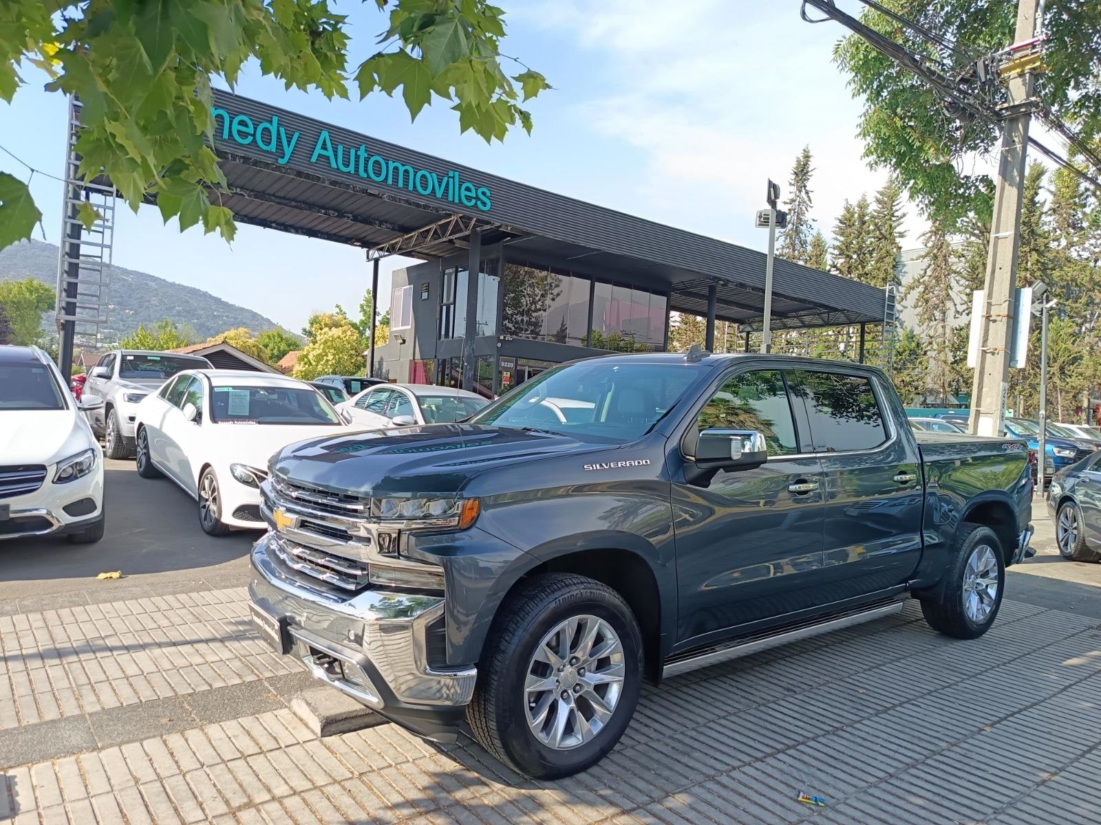 CHEVROLET SILVERADO 5.3 Auto LTZ DC 4WD 2021 Excelente Estado. Unico dueño.  - 