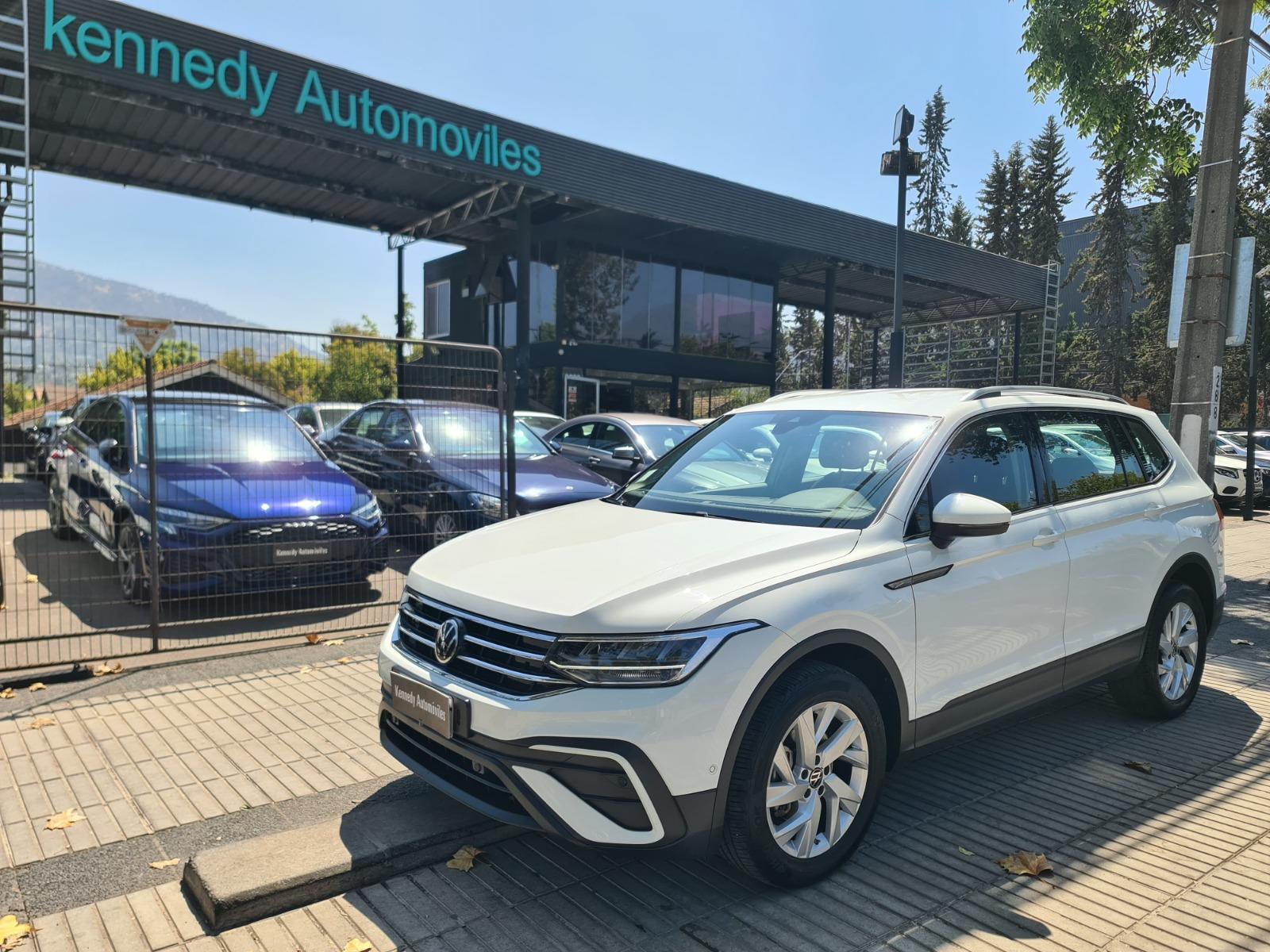 VOLKSWAGEN TIGUAN  1.4 TSI DSG Comfortline 7A 2023 Excelente estado. Unico dueño. - KENNEDY AUTOMOVILES