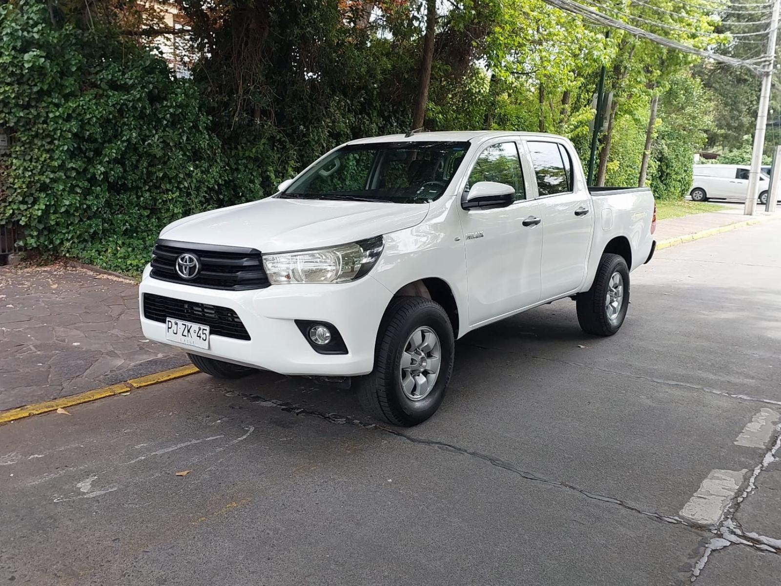 TOYOTA HILUX DX 2021 2.400cc, 4x4, mecanica. - Lascar Automotriz