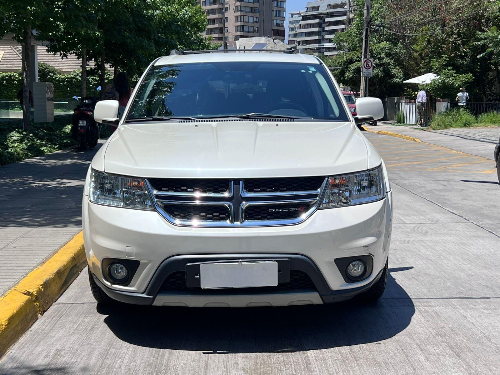 DODGE JOURNEY SE 2.4 2018 TRES CORRIDAS DE ASIENTOS - LEVEL AUTOS