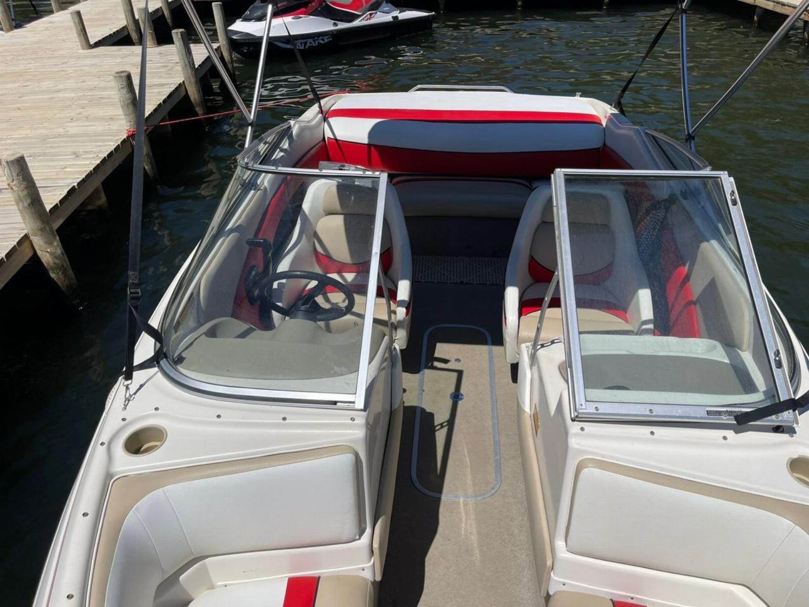 BAYLINER CAPRI 2050 1995 SS - LEVEL AUTOS