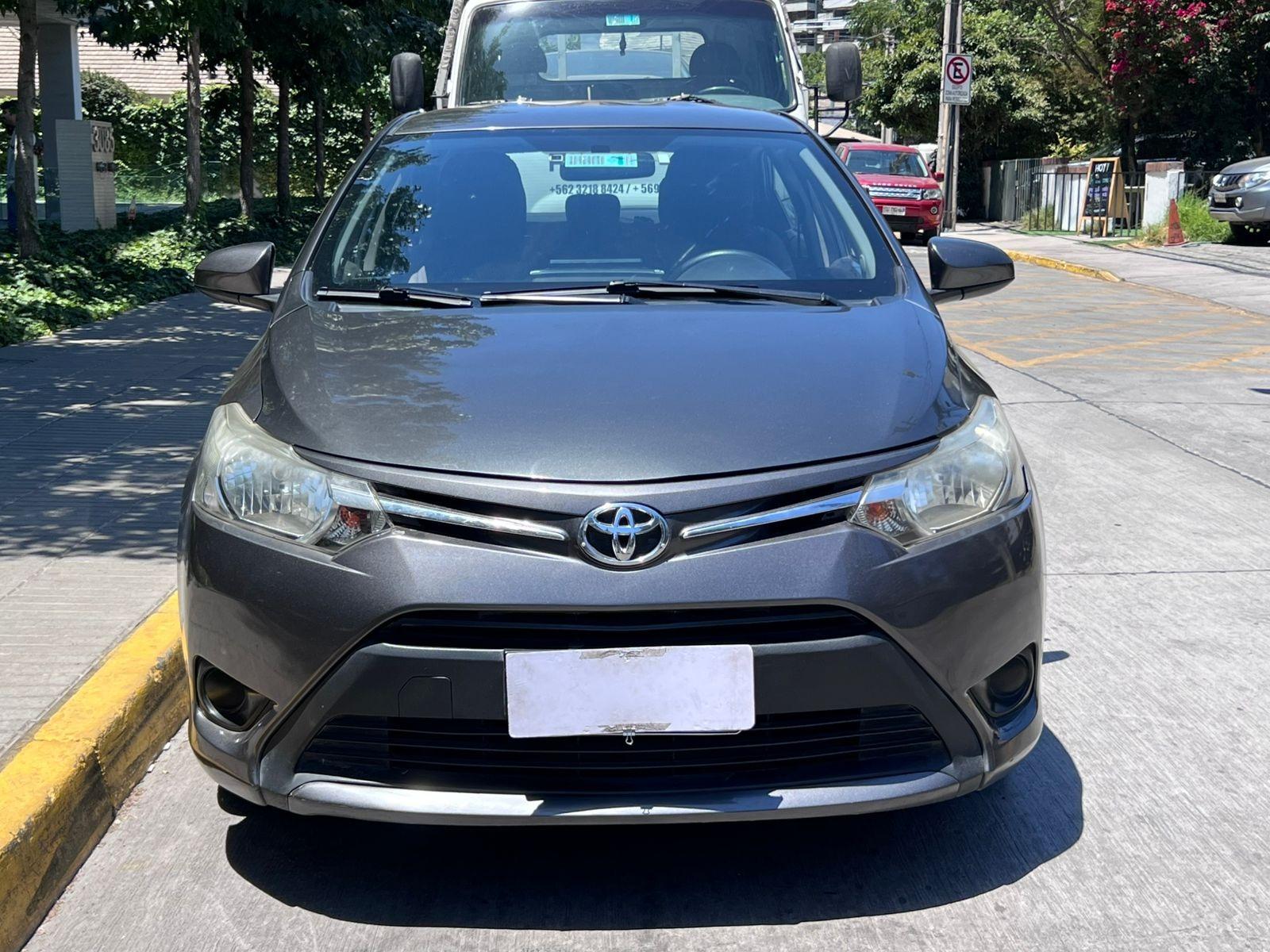 TOYOTA YARIS GLI 1.5 2018  - LEVEL AUTOS