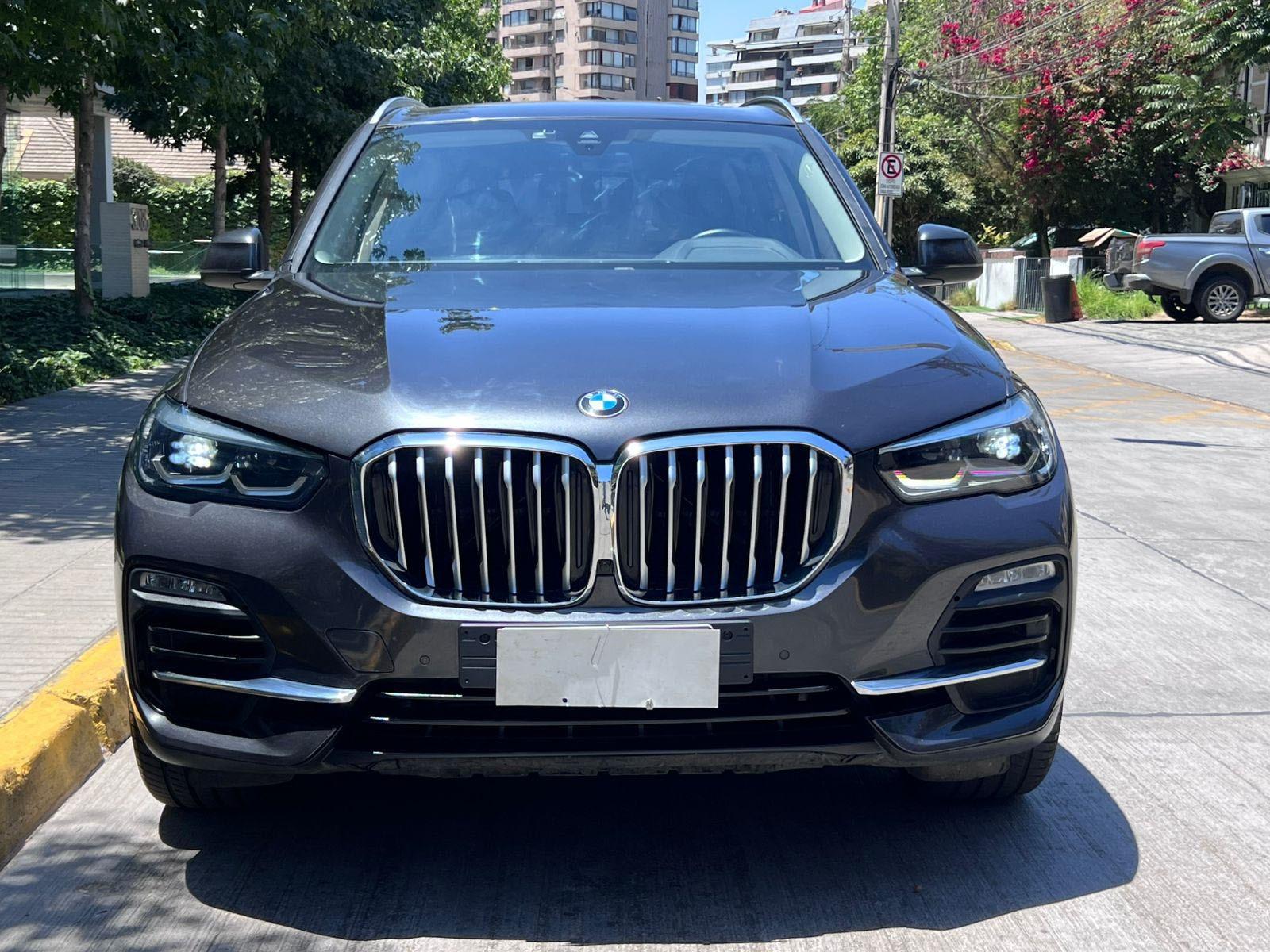 BMW X5 EXECUTIVE 40i XDRIVE 3.0 2022 MANTENIMIENTO AL DÍA - LEVEL AUTOS