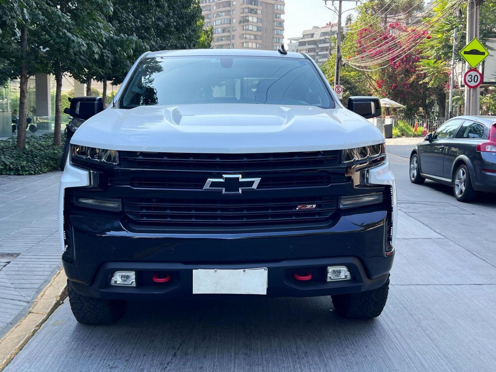 CHEVROLET SILVERADO TRAIL BOSS 2022 LT 5.300 CC 4WD - FACTURABLE - LEVEL AUTOS