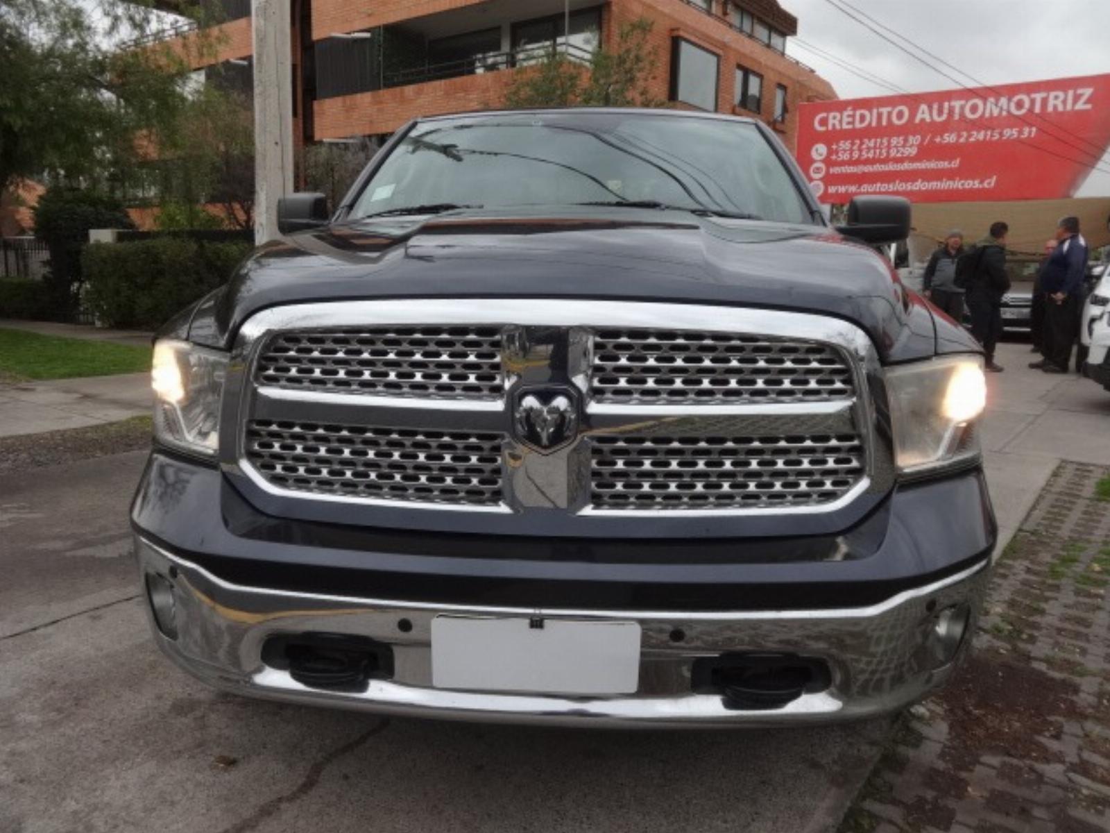 DODGE RAM 1500 LARAMIE 5.7 HEMI 4X4 2017 FULL TECHO AIRE AIRBAG ABS CAMARA LLANTAS - AUTOS LOS DOMINICOS