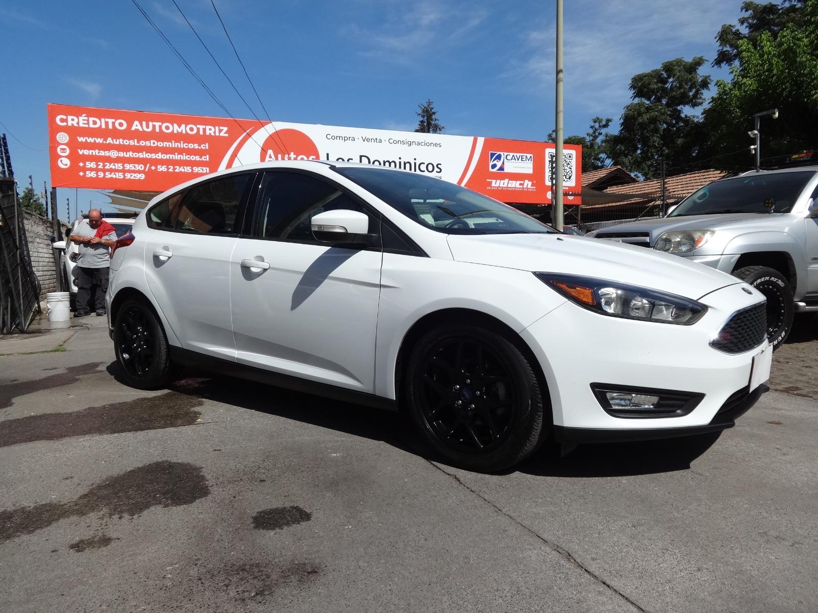 FORD FOCUS SE 2.0 AUT UNICO DUEÑO 2017 VER EN LAS CONDES - AUTOS LOS DOMINICOS