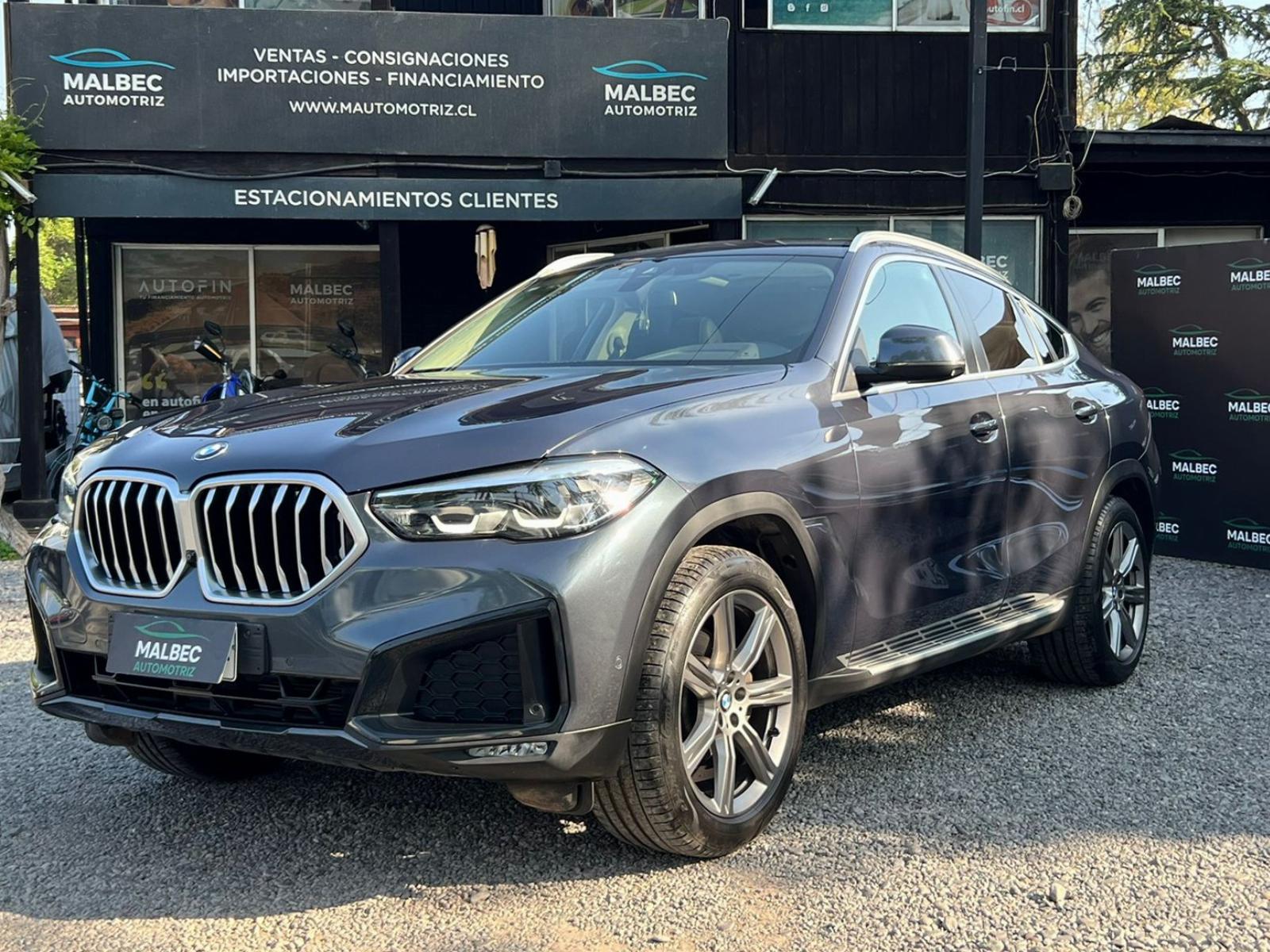 BMW X6 40i xDRIVE EXECUTIVE 2021 UN DUEÑO MANTENIMIENTO AL DÍA - MALBEC AUTOMOTRIZ