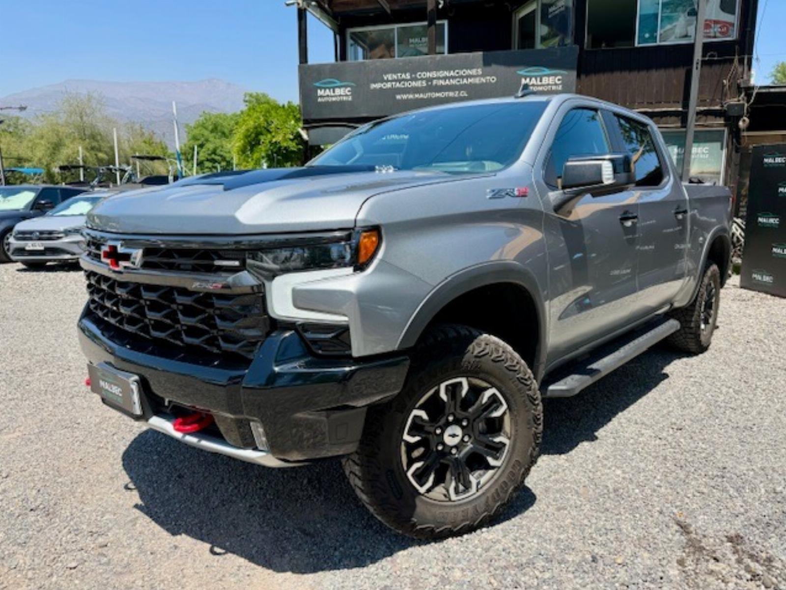 CHEVROLET SILVERADO ZR2 6.2 4x4  2024 UNICO DUENO, FACTURABLE  - MALBEC AUTOMOTRIZ