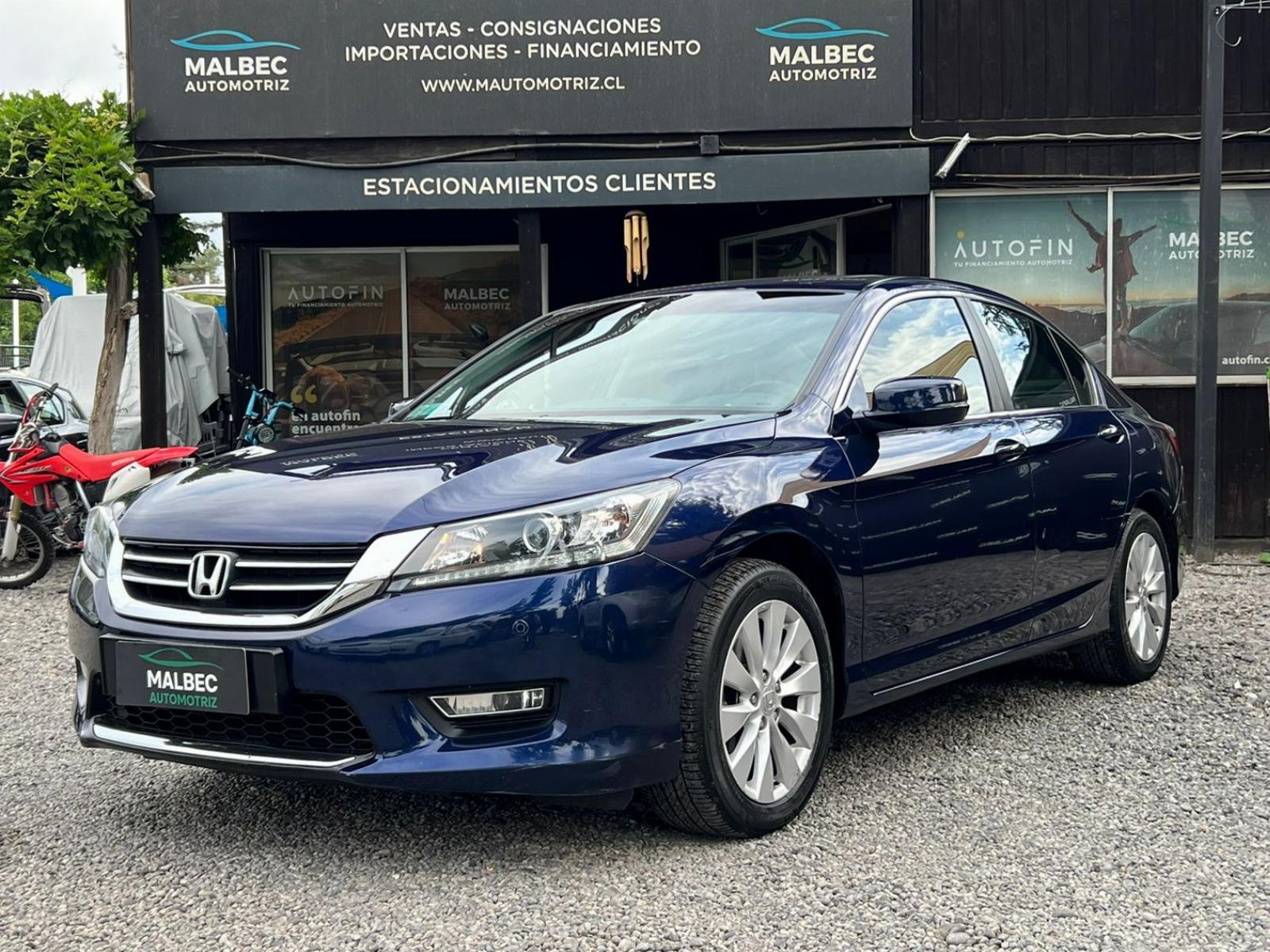 HONDA ACCORD EX 2.4 2014 MANTENIMIENTO EN LA MARCA UN DUEÑO - FULL MOTOR