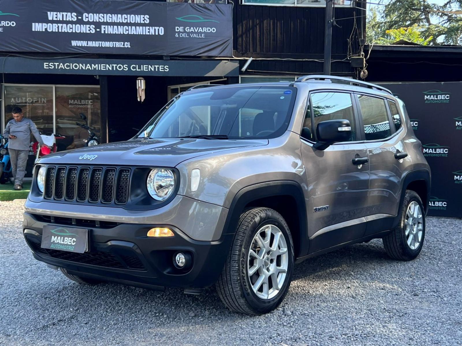 JEEP RENEGADE SPORT LX 1.8 2022 MANTENIMIENTO EN LA MARCA UN DUEÑO - MALBEC AUTOMOTRIZ