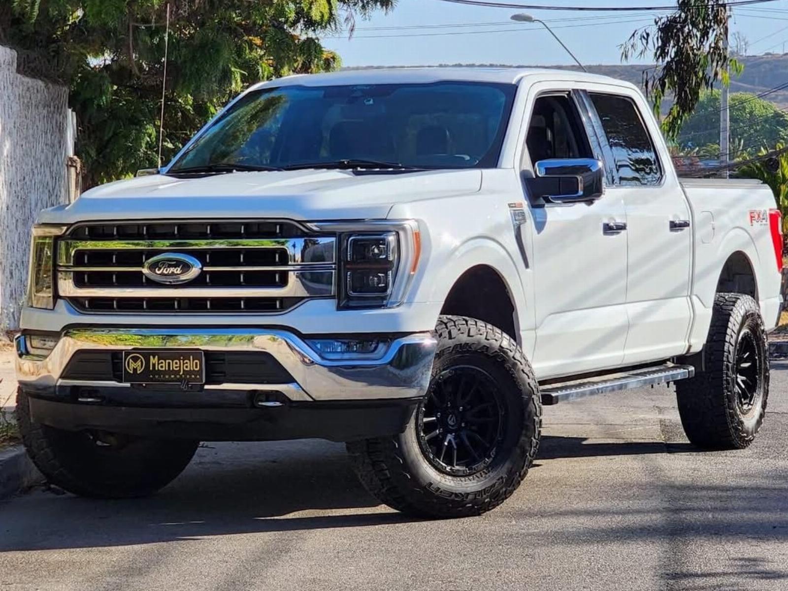 FORD F-150  LARIAT LUXURY 4x4 5.0L V8 COYOTE  2022 