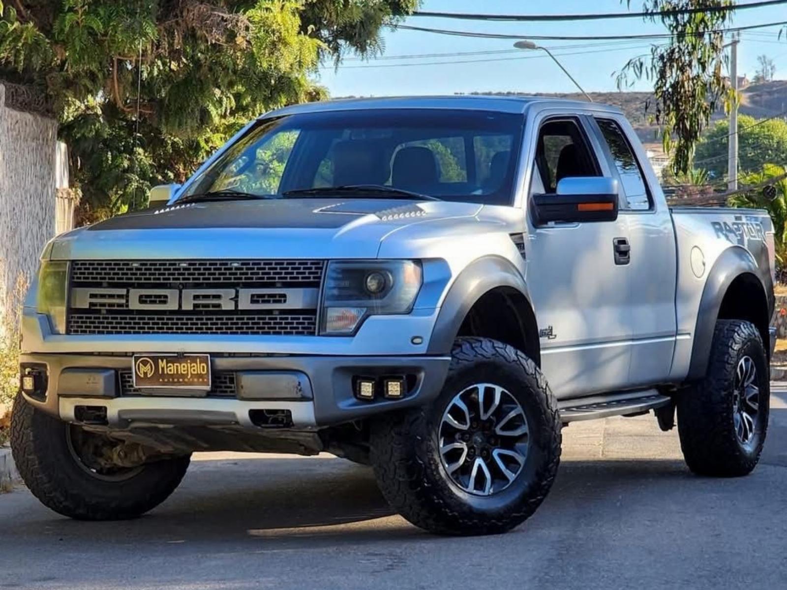 FORD F-150 RAPTOR SVT 4x4 6.2L 2013 