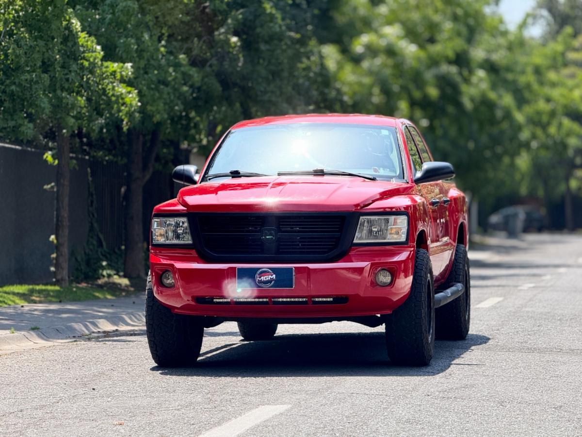 DODGE DAKOTA Laramie 2011 - FULL MOTOR