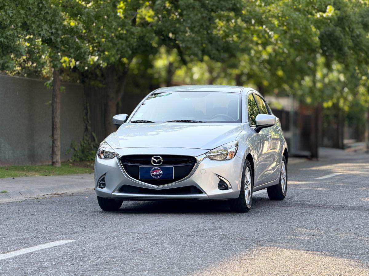 MAZDA 2 V Auto Skyactive 2021 EXCELENTE ESTADO - FULL MOTOR