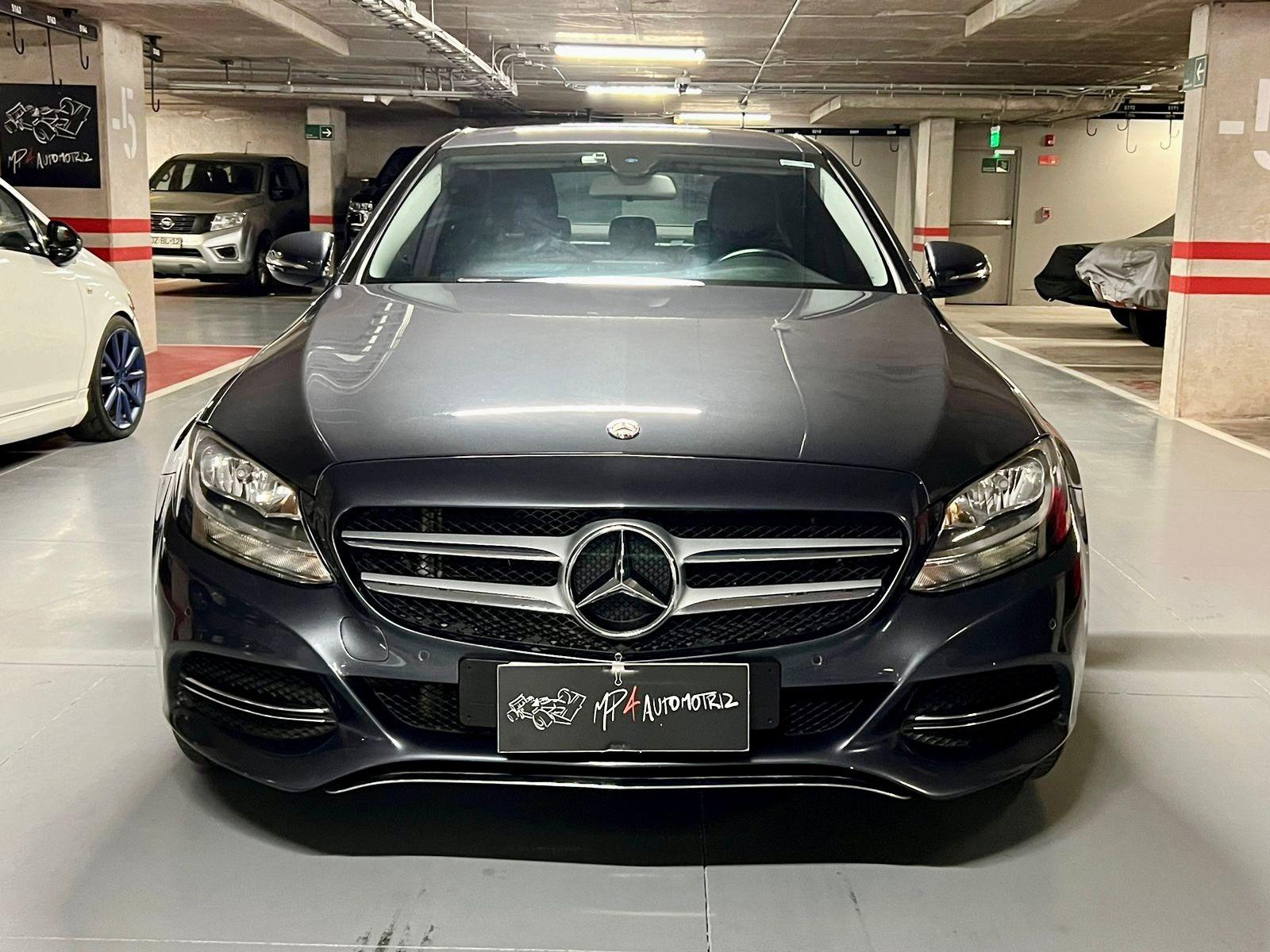 MERCEDES-BENZ C180 1.6 TURBO 2014 MANTENIMIENTO AL DÍA - 