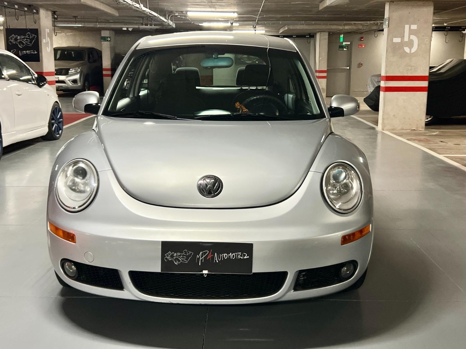 VOLKSWAGEN BEETLE  2011 2.000 CC - MP4 Automotriz